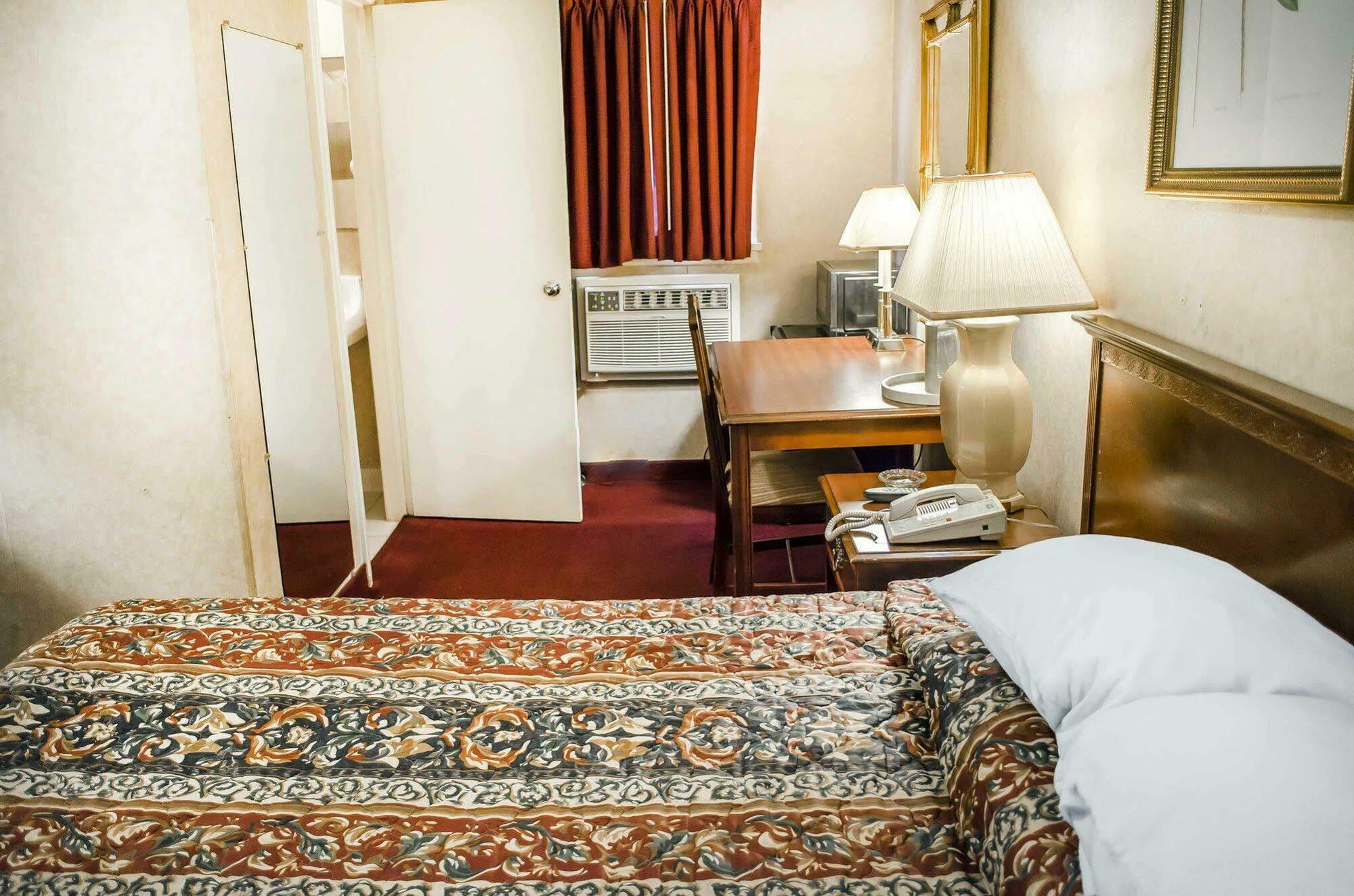 Rodeway Inn Dillsburg Dış mekan fotoğraf